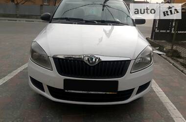 Хетчбек Skoda Fabia 2012 в 
