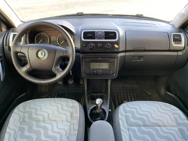Хетчбек Skoda Fabia 2008 в Луцьку