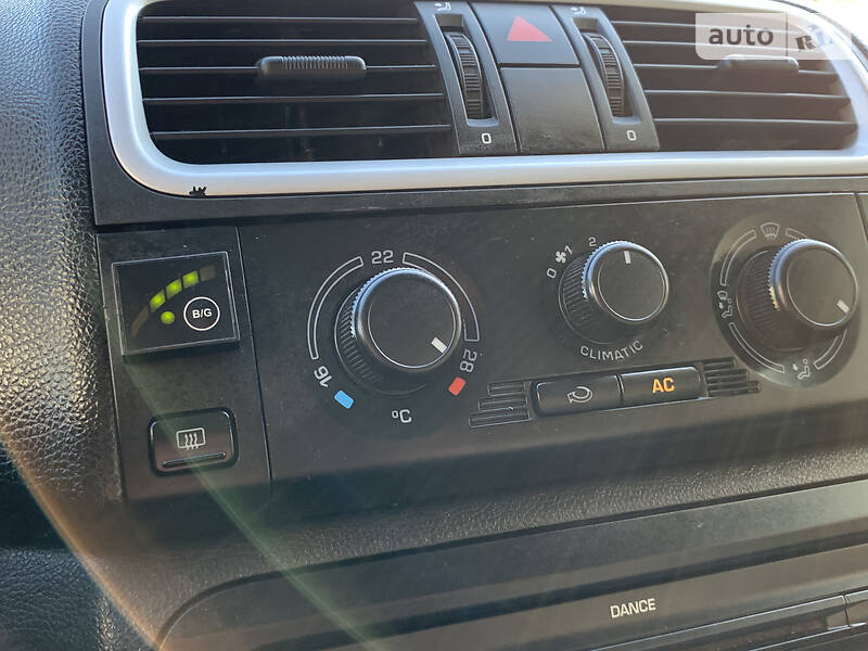 Хетчбек Skoda Fabia 2008 в Луцьку