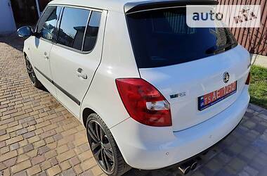 Хетчбек Skoda Fabia 2010 в 