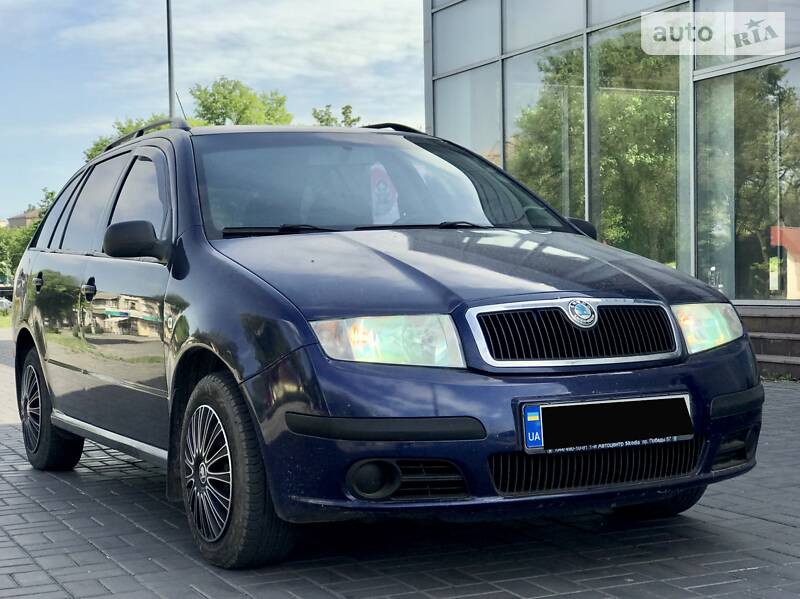 Універсал Skoda Fabia 2002 в Дніпрі