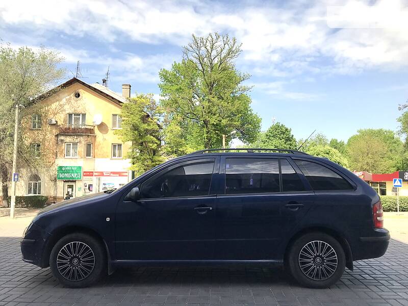 Універсал Skoda Fabia 2002 в Дніпрі