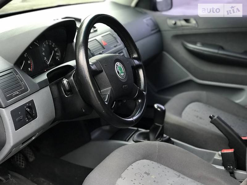 Універсал Skoda Fabia 2002 в Дніпрі