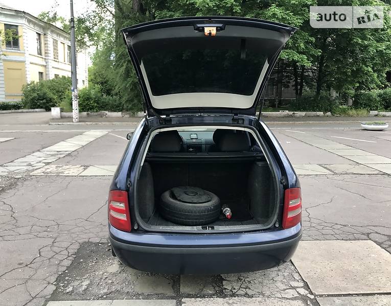 Універсал Skoda Fabia 2002 в Дніпрі