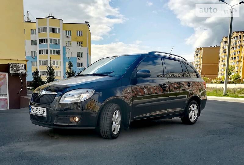Універсал Skoda Fabia 2009 в Києві