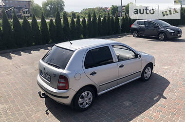 Хэтчбек Skoda Fabia 2001 в Львове