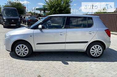 Хетчбек Skoda Fabia 2009 в 