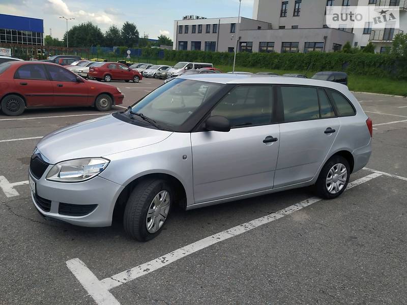 Універсал Skoda Fabia 2011 в Львові
