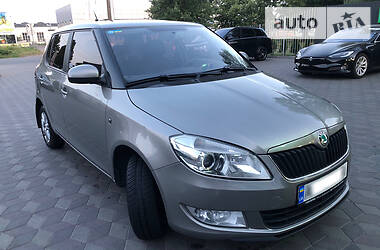 Хетчбек Skoda Fabia 2011 в 