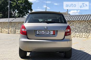 Хетчбек Skoda Fabia 2008 в 