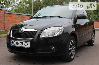 Хэтчбек Skoda Fabia 2009 в Дрогобыче