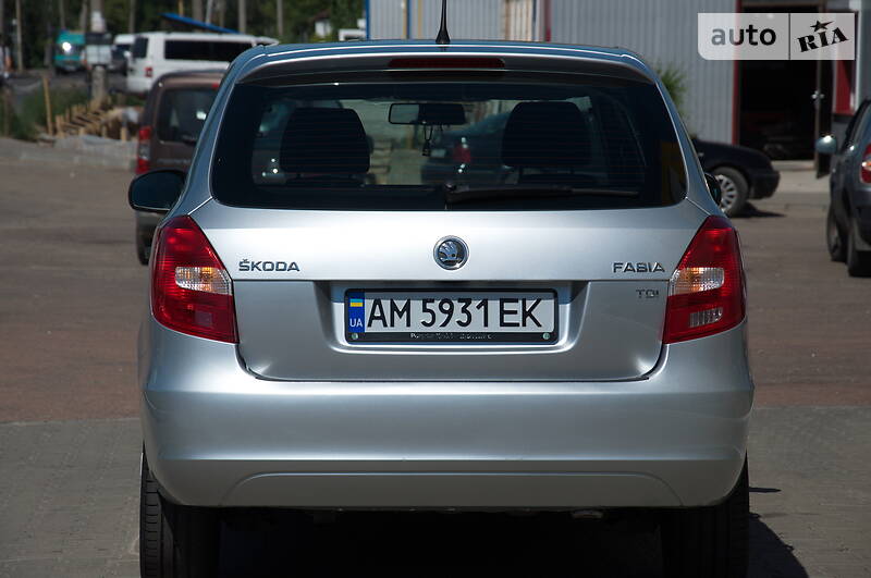 Універсал Skoda Fabia 2013 в Житомирі