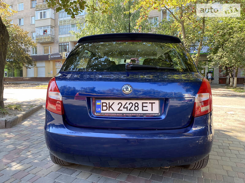 Хетчбек Skoda Fabia 2008 в Рівному