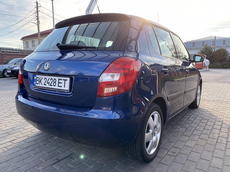Хетчбек Skoda Fabia 2008 в Рівному