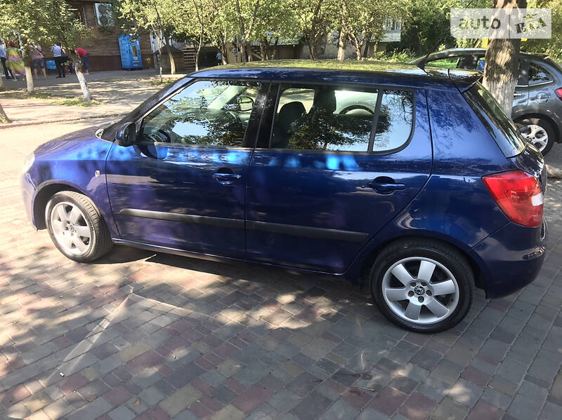 Хетчбек Skoda Fabia 2008 в Рівному