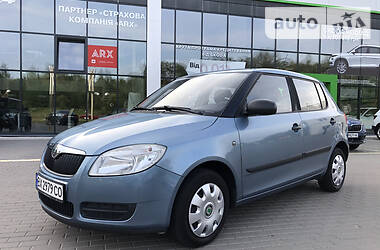 Хетчбек Skoda Fabia 2009 в 