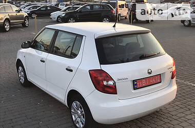 Хэтчбек Skoda Fabia 2013 в Черновцах