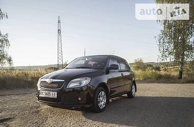 Хэтчбек Skoda Fabia 2008 в Новом Роздоле