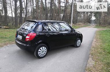 Хэтчбек Skoda Fabia 2008 в Житомире