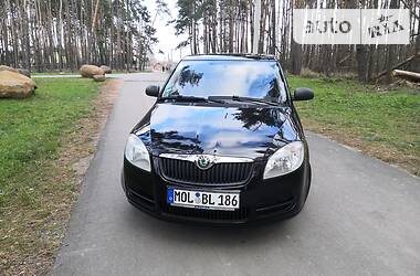 Хэтчбек Skoda Fabia 2008 в Житомире