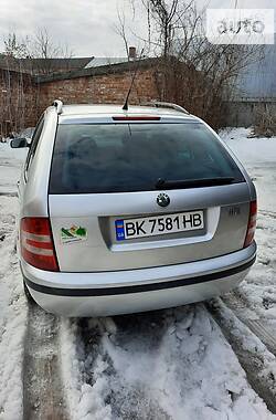 Универсал Skoda Fabia 2006 в Сумах