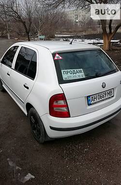 Хэтчбек Skoda Fabia 2001 в Волновахе