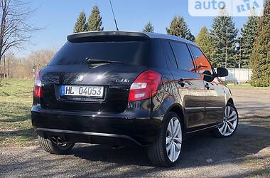 Хетчбек Skoda Fabia 2010 в Дрогобичі