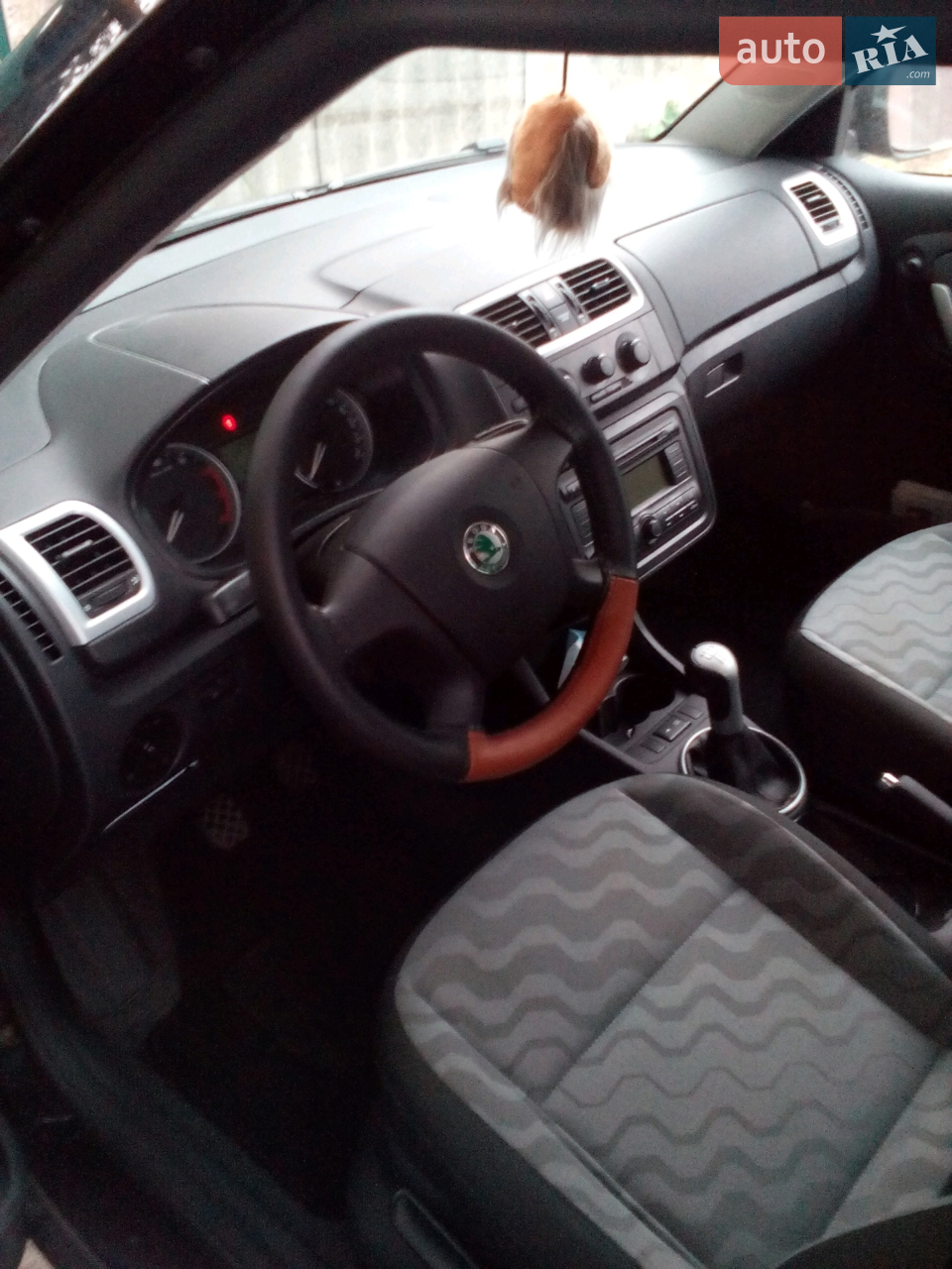 2010 Skoda Fabia - мініатюра 11