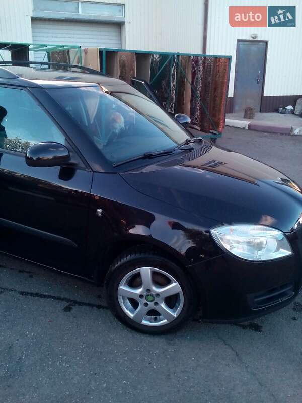 Универсал Skoda Fabia 2009 в Запорожье
