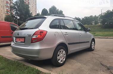 Універсал Skoda Fabia 2010 в Києві