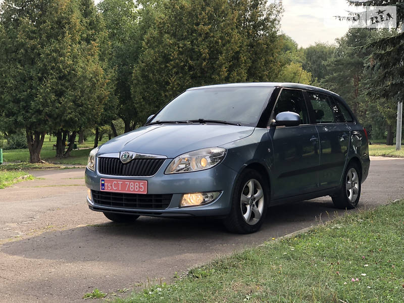 Універсал Skoda Fabia 2010 в Рівному