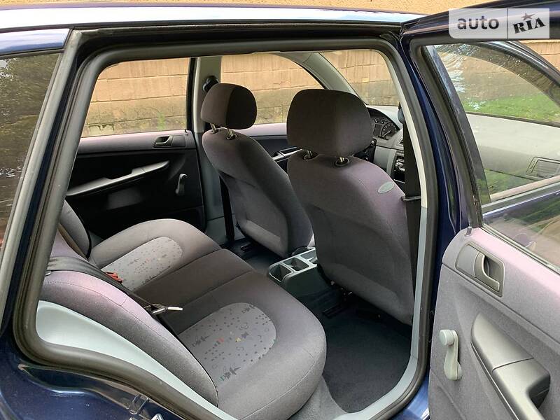 Универсал Skoda Fabia 2002 в Ивано-Франковске