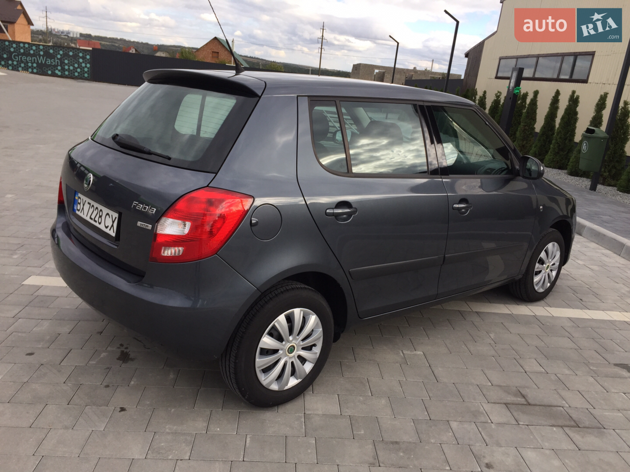 2010 Skoda Fabia - мініатюра 4