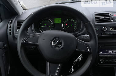 Хэтчбек Skoda Fabia 2014 в 