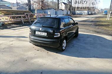 Хэтчбек Skoda Fabia 2004 в Виннице