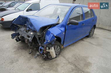 Хэтчбек Skoda Fabia 2003 в Сумах