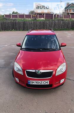 Універсал Skoda Fabia 2010 в Сумах