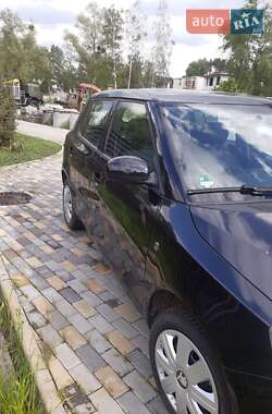 Хэтчбек Skoda Fabia 2009 в 