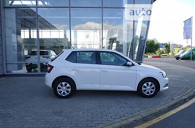 Хэтчбек Skoda Fabia 2017 в 