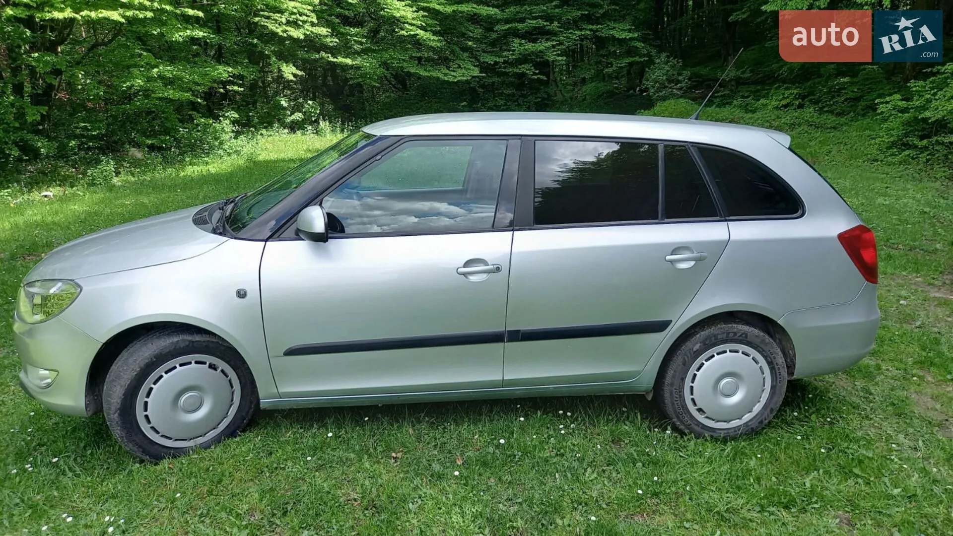 2010 Skoda Fabia - мініатюра 4