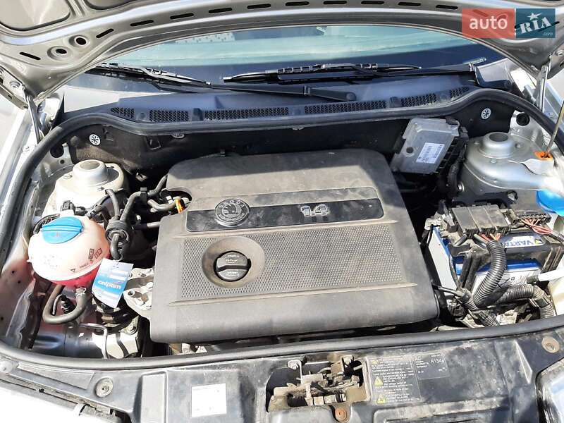 Хэтчбек Skoda Fabia 2006 в Ужгороде