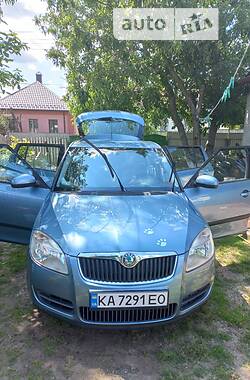 Хэтчбек Skoda Fabia 2010 в Прилуках