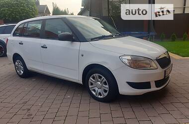 Универсал Skoda Fabia 2010 в Львове