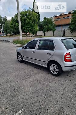 Хэтчбек Skoda Fabia 2001 в Днепре