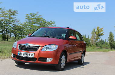 Універсал Skoda Fabia 2009 в Кропивницькому