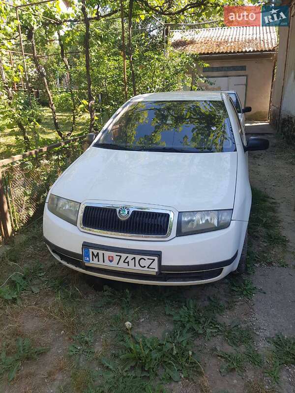 Хэтчбек Skoda Fabia 2004 в Львове