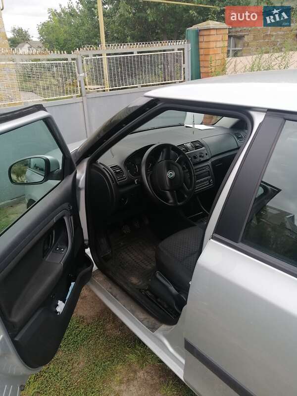 Універсал Skoda Fabia 2010 в Компаніївці