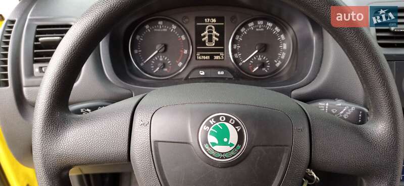 Хэтчбек Skoda Fabia 2010 в Переяславе