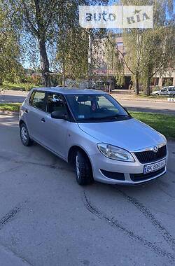 Хэтчбек Skoda Fabia 2013 в Ровно