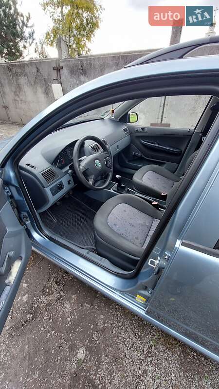 Универсал Skoda Fabia 2003 в Шполе